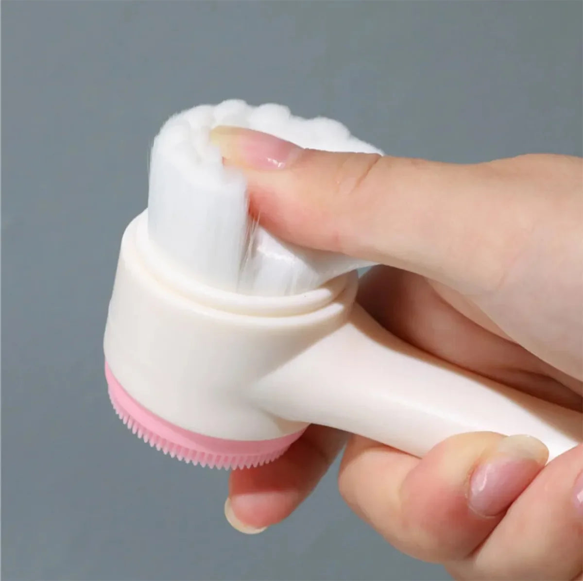 1 Piece Double Side Silicone Facial Cleansing Brush For Face Cleaning And Massage Tool For Girls & Women